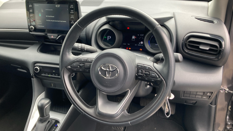 Toyota Yaris 1.5 Hybrid Design 5dr CVT Hybrid Hatchback